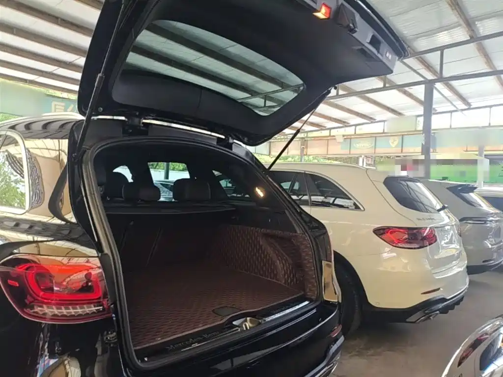 Mercedes-Benz GLC 2020 — фото 19
