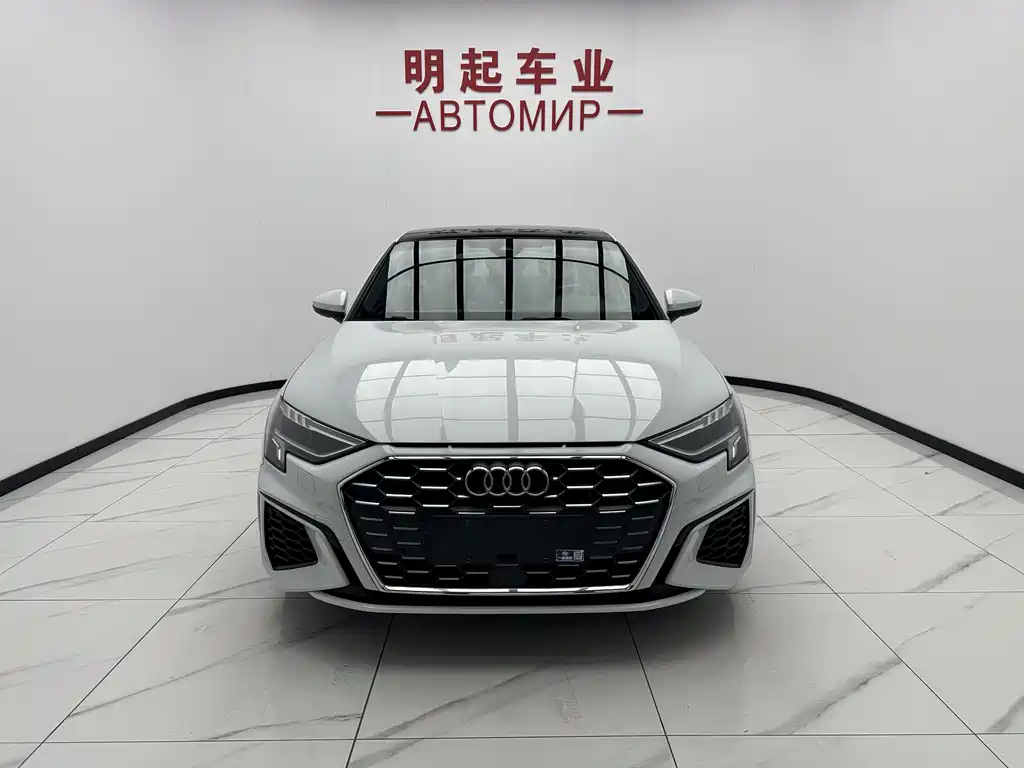Audi A3 2023 — фото 2