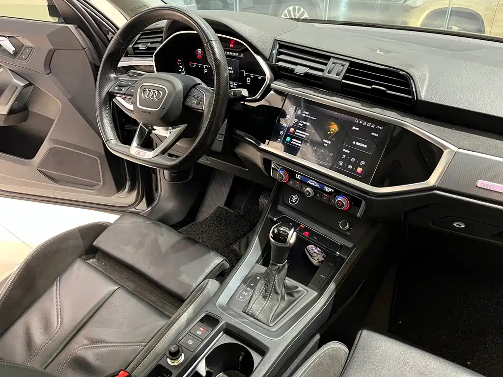 Audi Q3 Sportback 2022 — фото 17