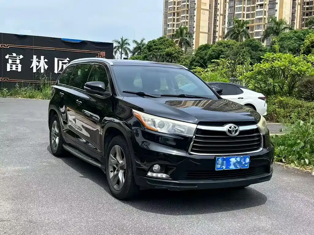 Toyota Highlander 2015 — фото 2