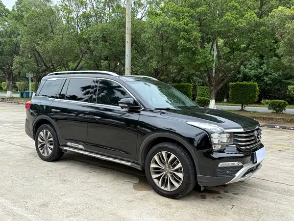 GAC Trumpchi GS8 2017