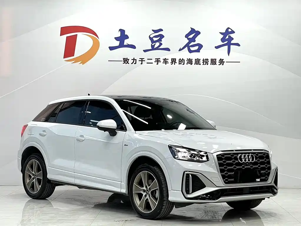 Audi Q2L 2023 — фото 3