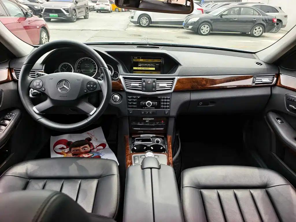 Mercedes-Benz E-Class 2012 — фото 11