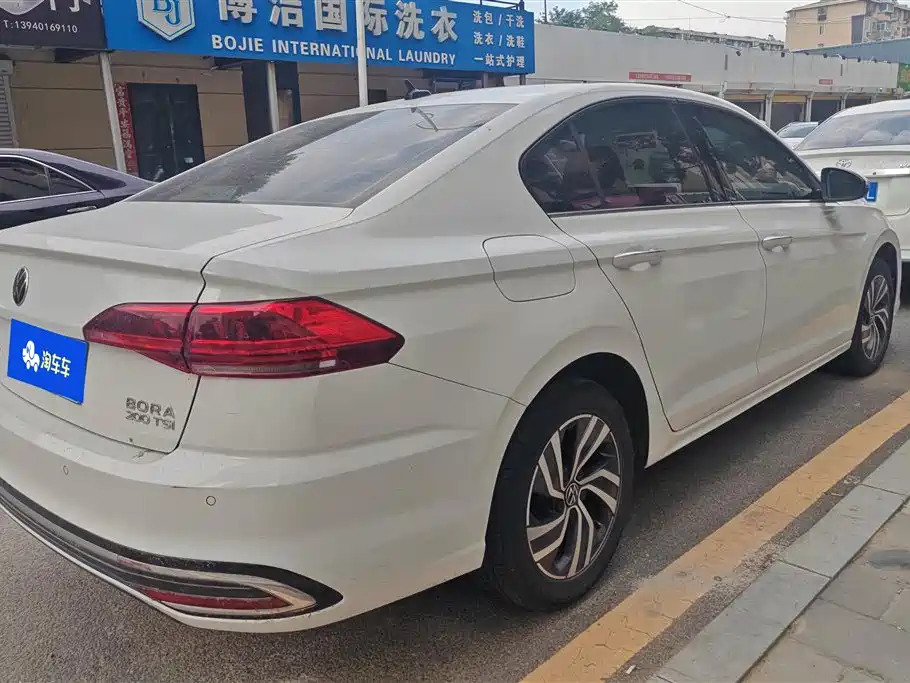 Volkswagen Bora 2023