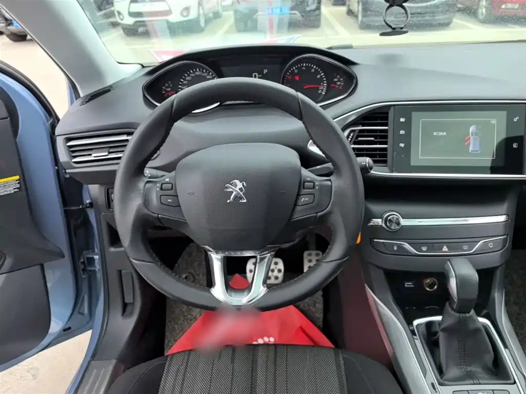 Peugeot 308S 2016 — фото 11