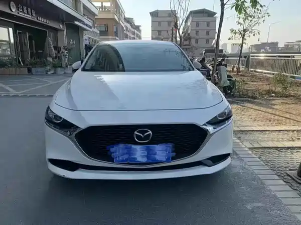 Mazda 3 Axela 2021