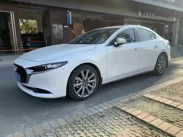 Mazda 3 Axela 2021