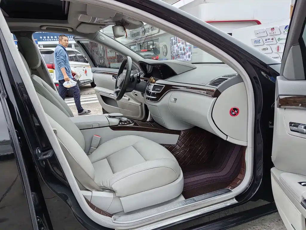 Mercedes-Benz S-Class 2011 — фото 15