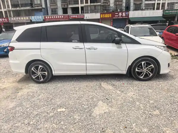 Honda Odyssey 2016