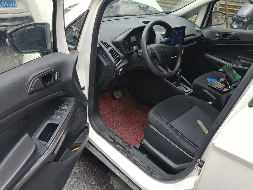 Ford Ecosport 2018 — фото 14