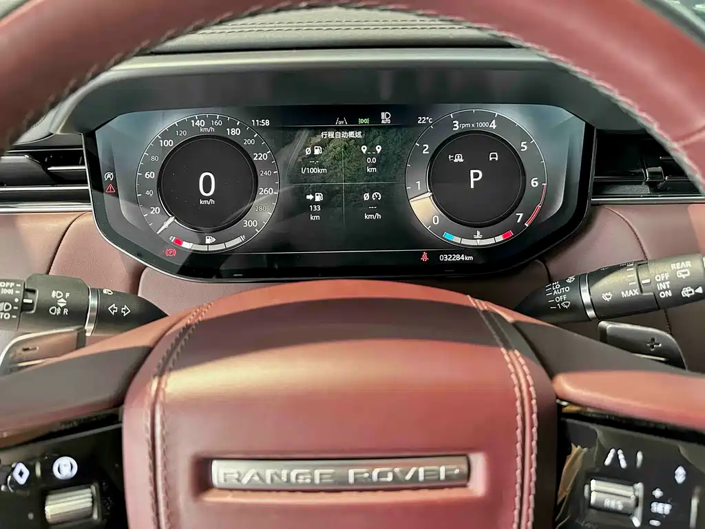 Land Rover Sport 2024 — фото 13