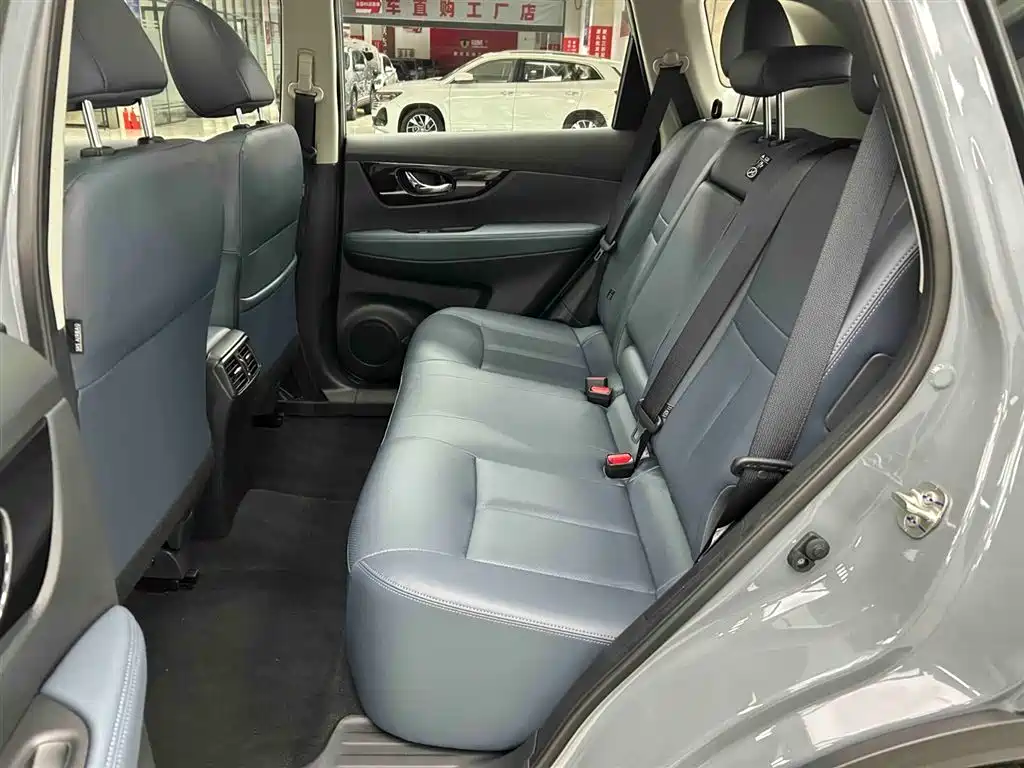 Nissan X-Trail 2025 — фото 15