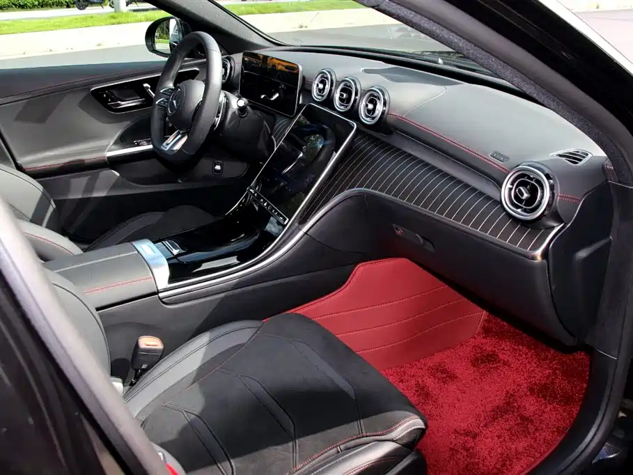 Mercedes-Benz C-Class AMG 2025 — фото 13