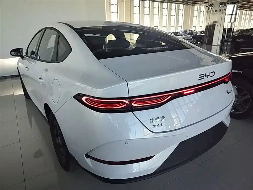 BYD Qin PLUS 2025 — фото 5