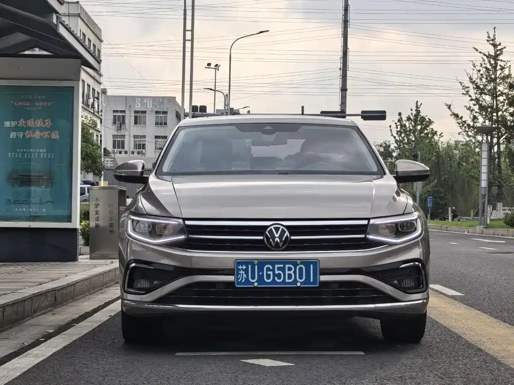 Volkswagen Bora 2023
