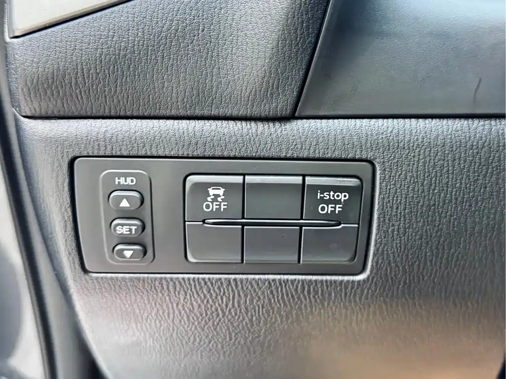Mazda 3 Axela 2019 — фото 12