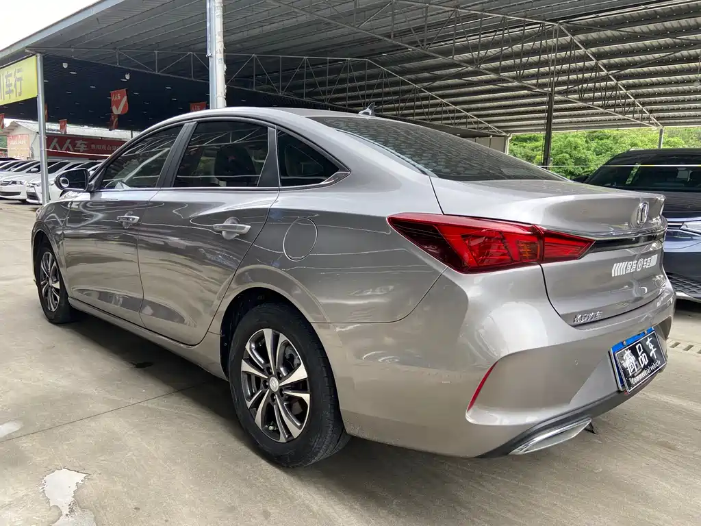 Changan Eado 2020 — фото 15