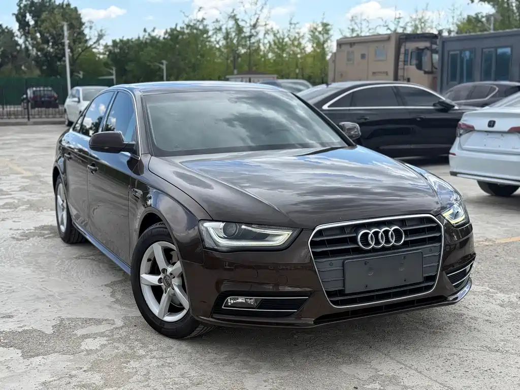 Audi A4L 2015 — фото 3