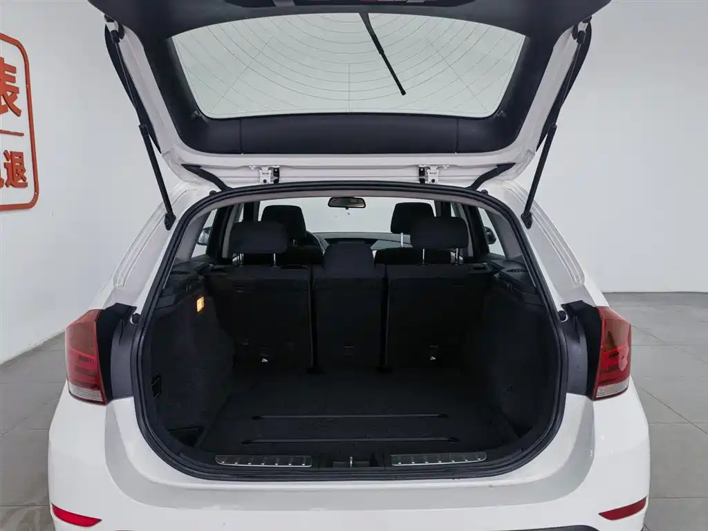 BMW X1 2014 — фото 16