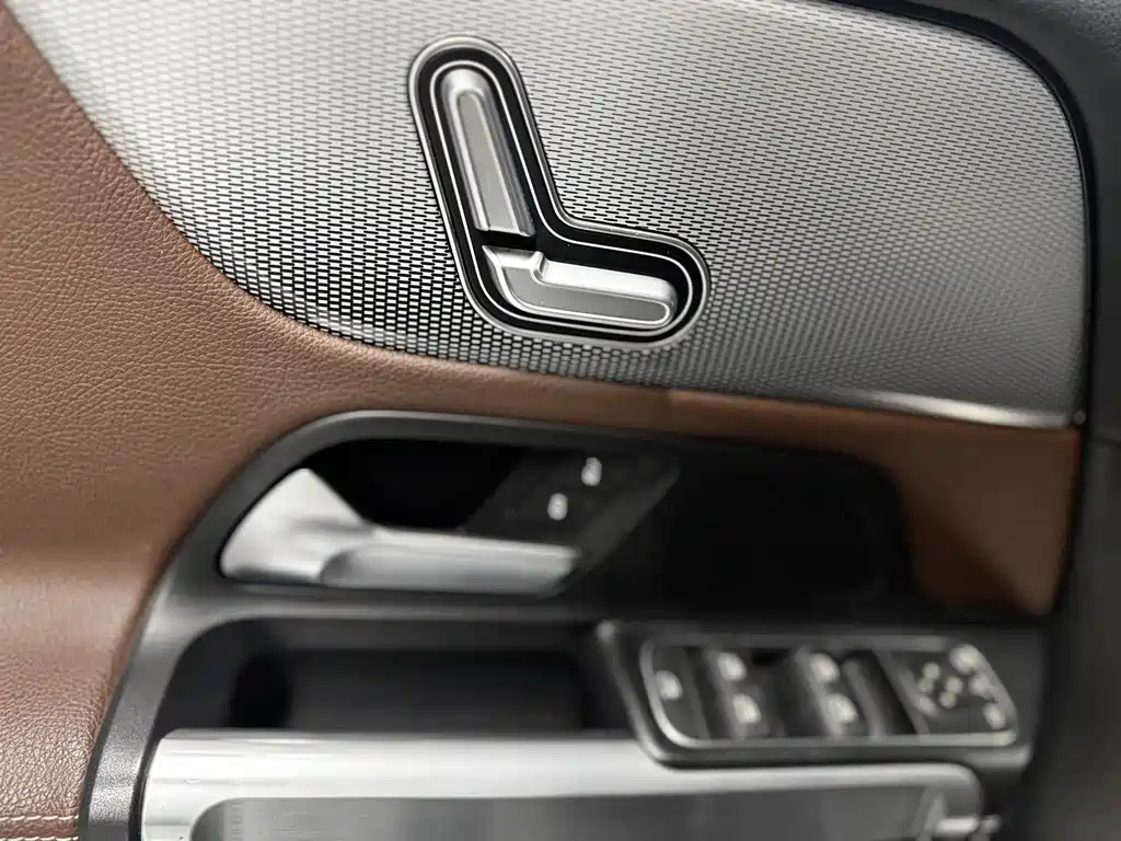 Mercedes-Benz GLB 2021 — фото 12