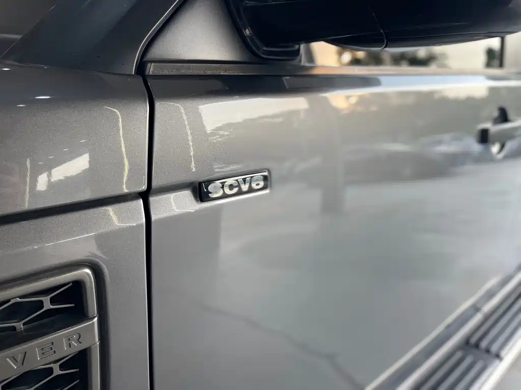 Land Rover Discovery 2016 — фото 20