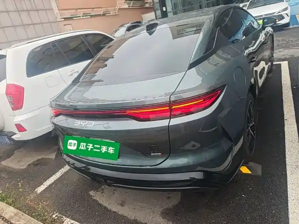 BYD Han L 2025