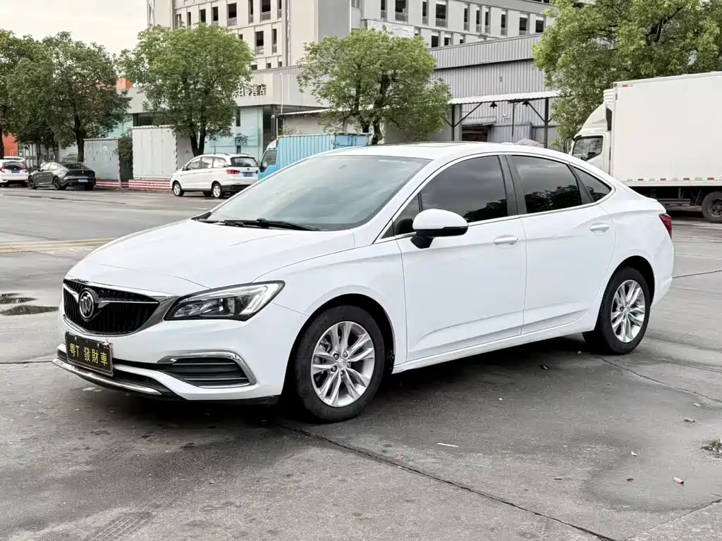 Buick Verano 2018 — фото 1