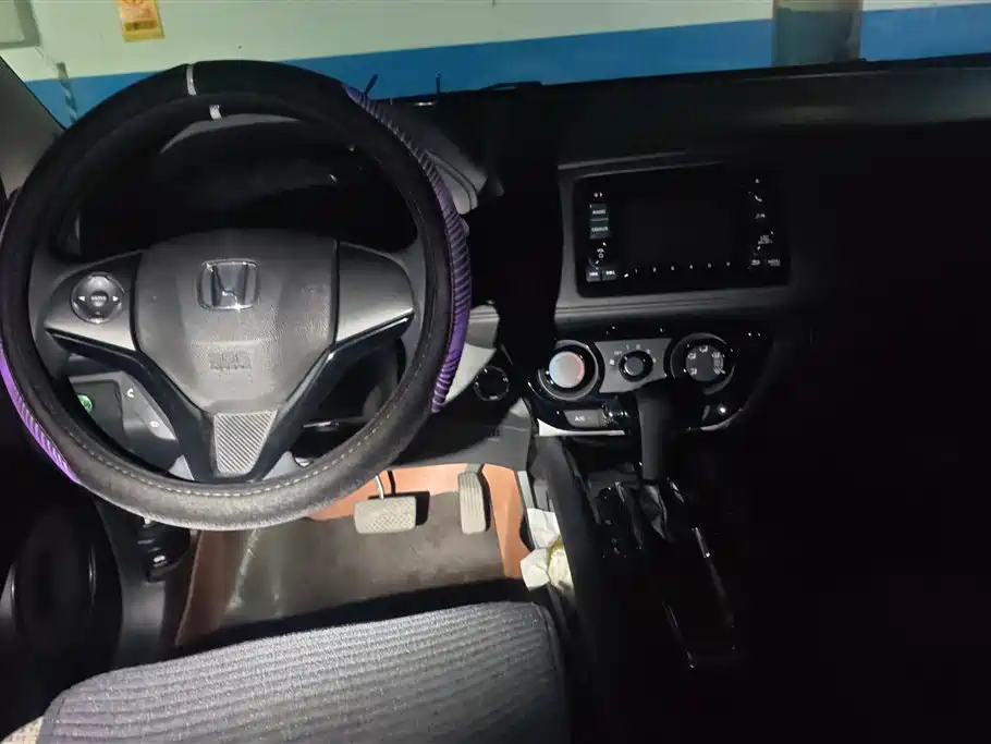Honda Vezel 2017 — фото 12