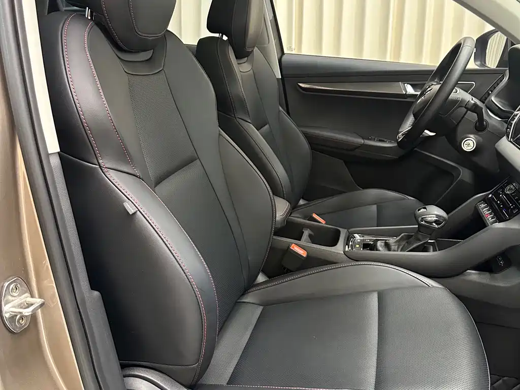 Skoda Karoq 2023 — фото 11