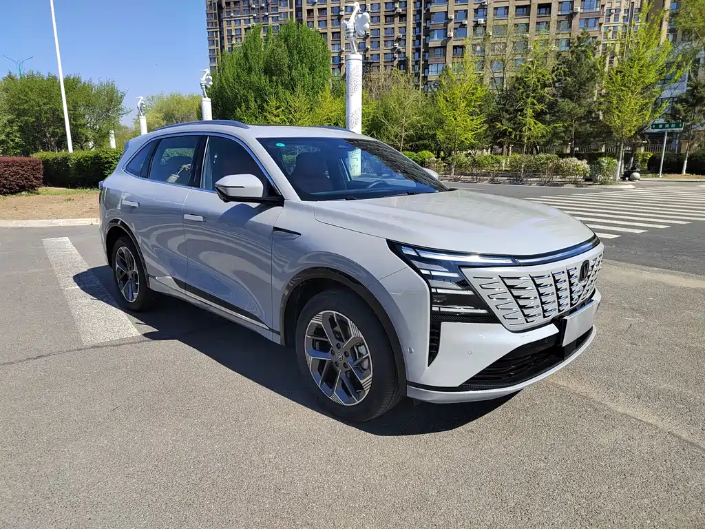 Changan CS75 PLUS 2024 — фото 3