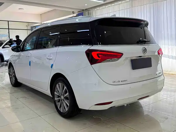 Buick GL6 2021
