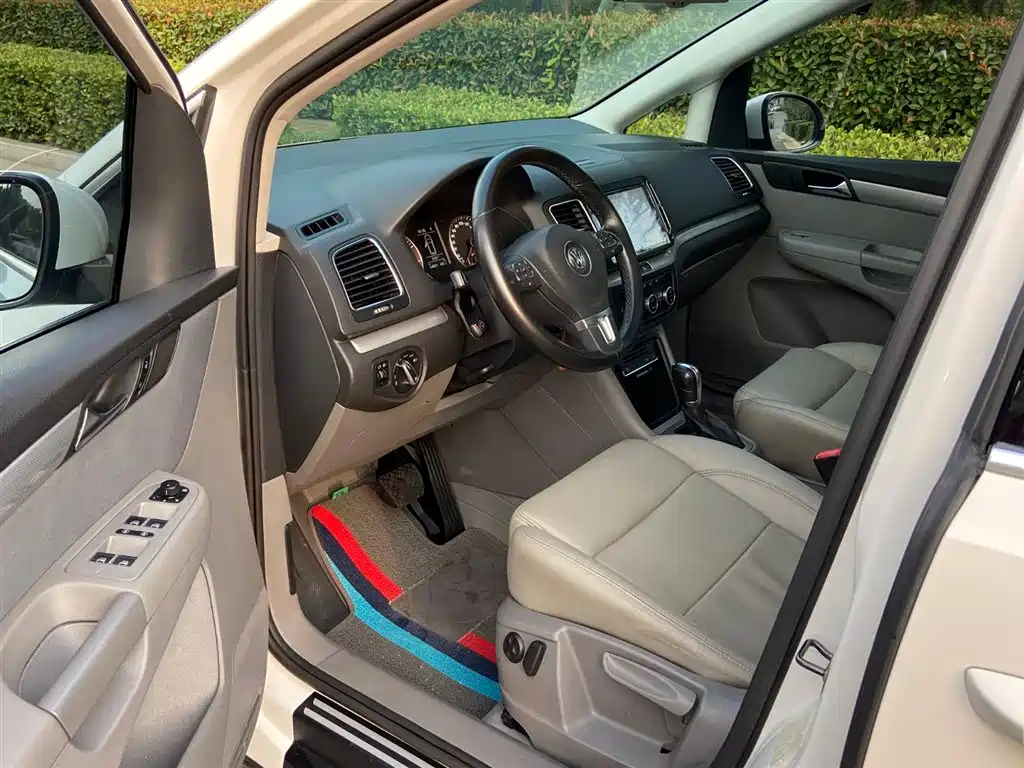 Volkswagen Sharan 2013