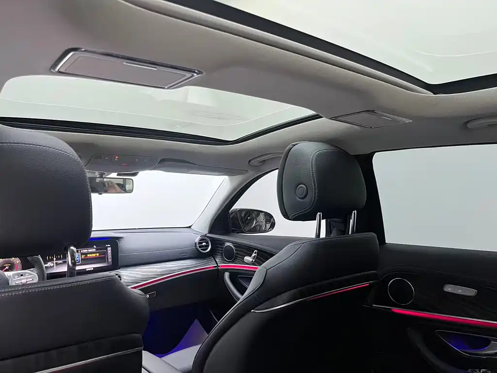 Mercedes-Benz E-Class 2020 — фото 13