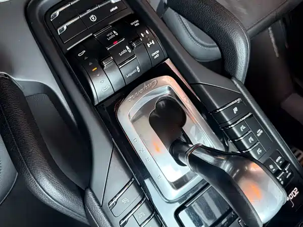 Porsche Cayenne 2016