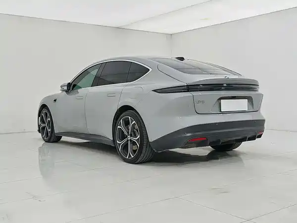 NIO ET5 2024