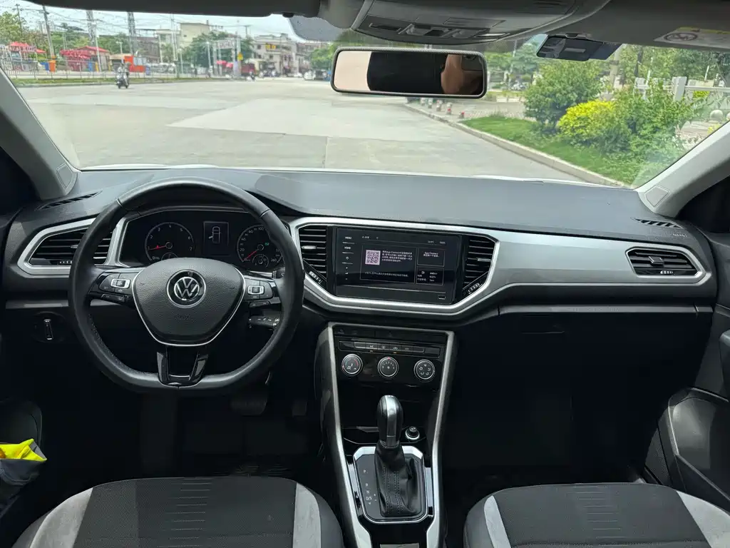 Volkswagen T-Roc 2021