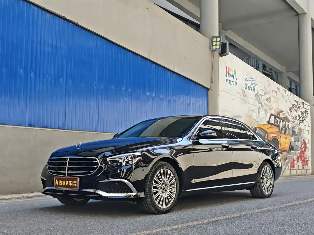 Mercedes-Benz E-Class 2022 — фото 1