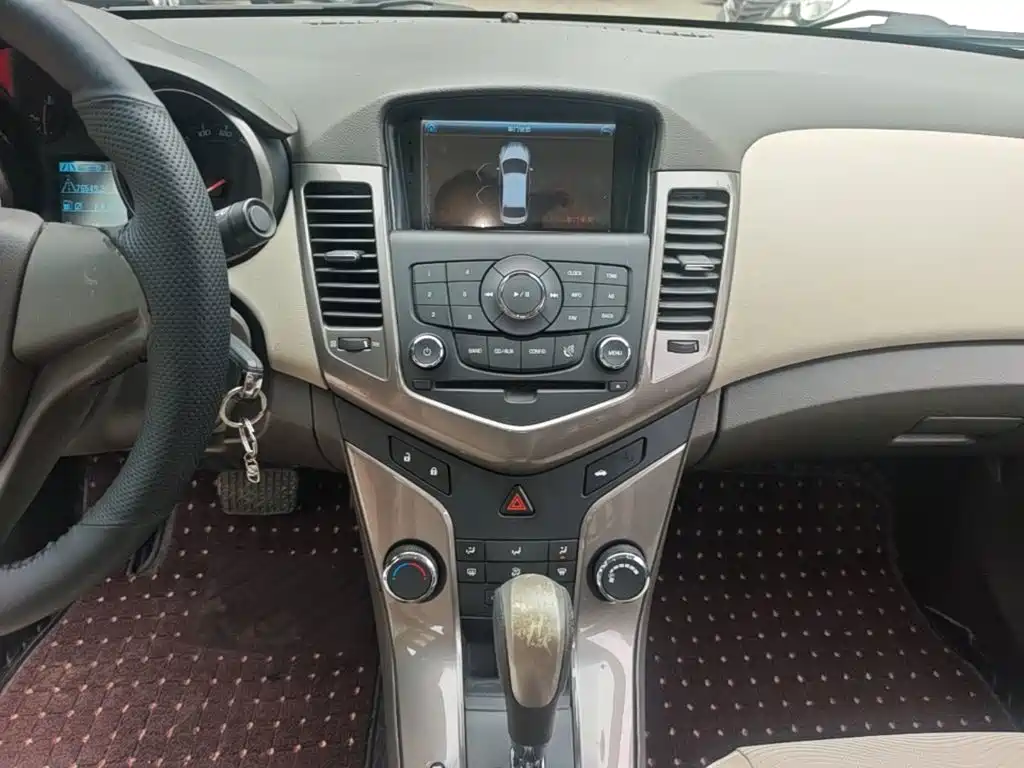 Chevrolet Cruze 2015 — фото 13
