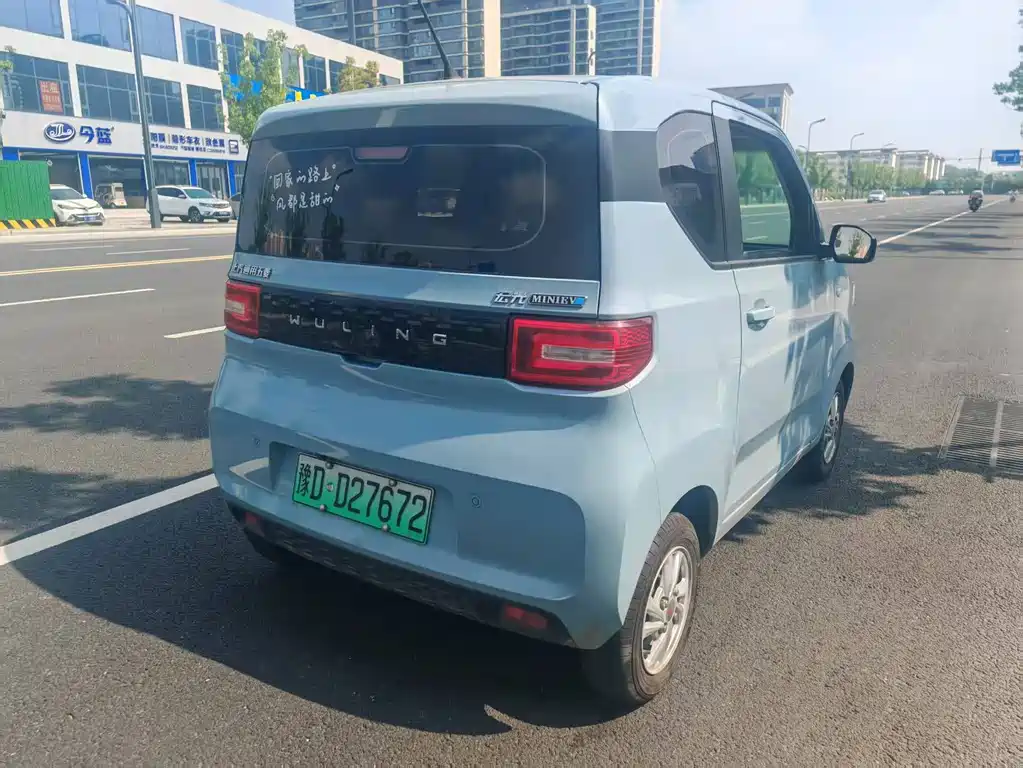 Wuling MINIEV 2021