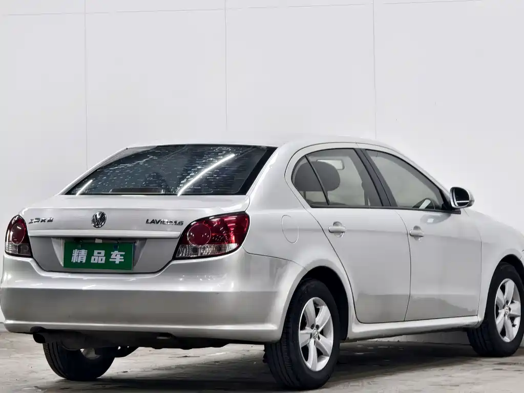 Volkswagen Lavida 2012