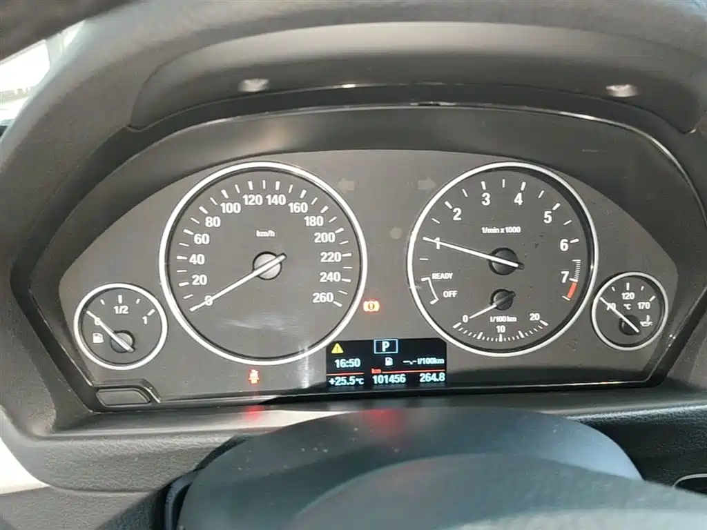 BMW 3 Series 2015 — фото 12