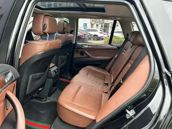 BMW X5 2011
