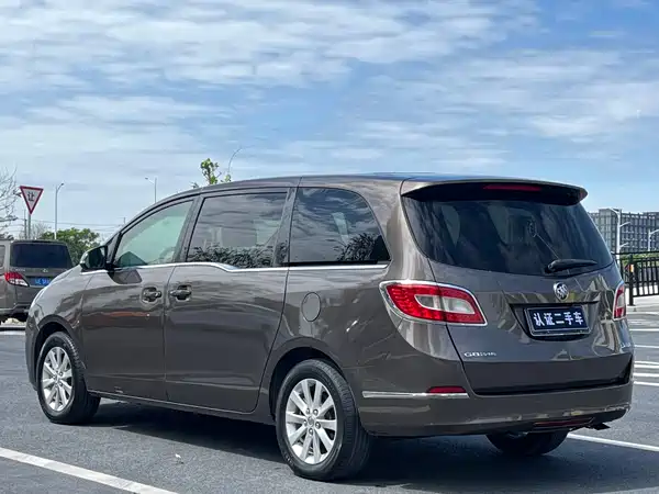 Buick GL8 2011
