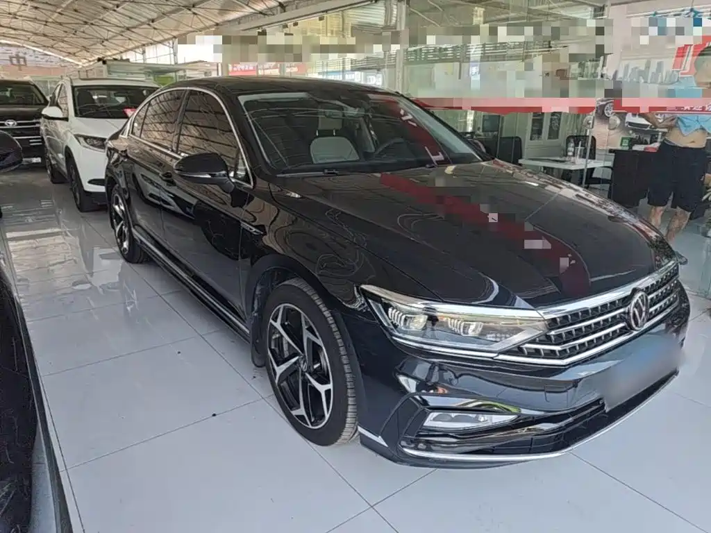 Volkswagen Magotan 2024