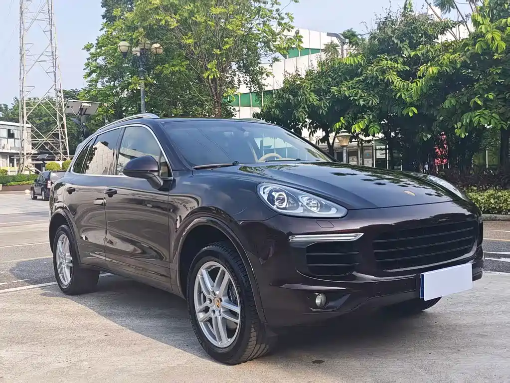 Porsche Cayenne 2016 — фото 3