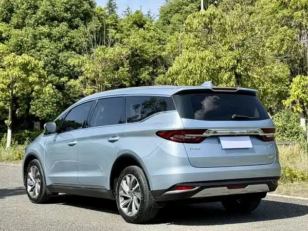 Geely Jiaji 2019