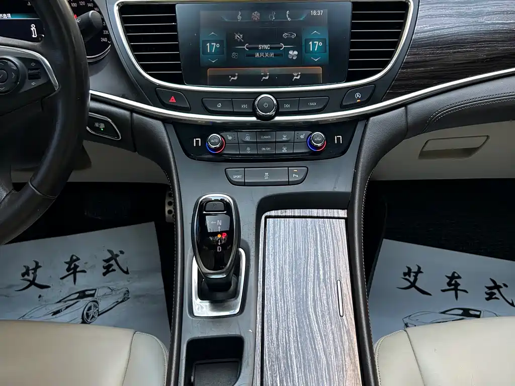 Buick LaCrosse 2016 — фото 12