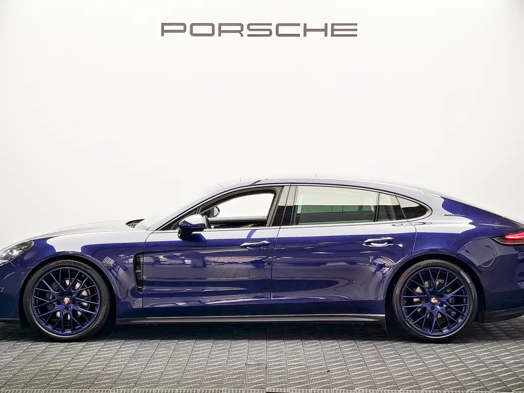 Porsche Panamera 2022