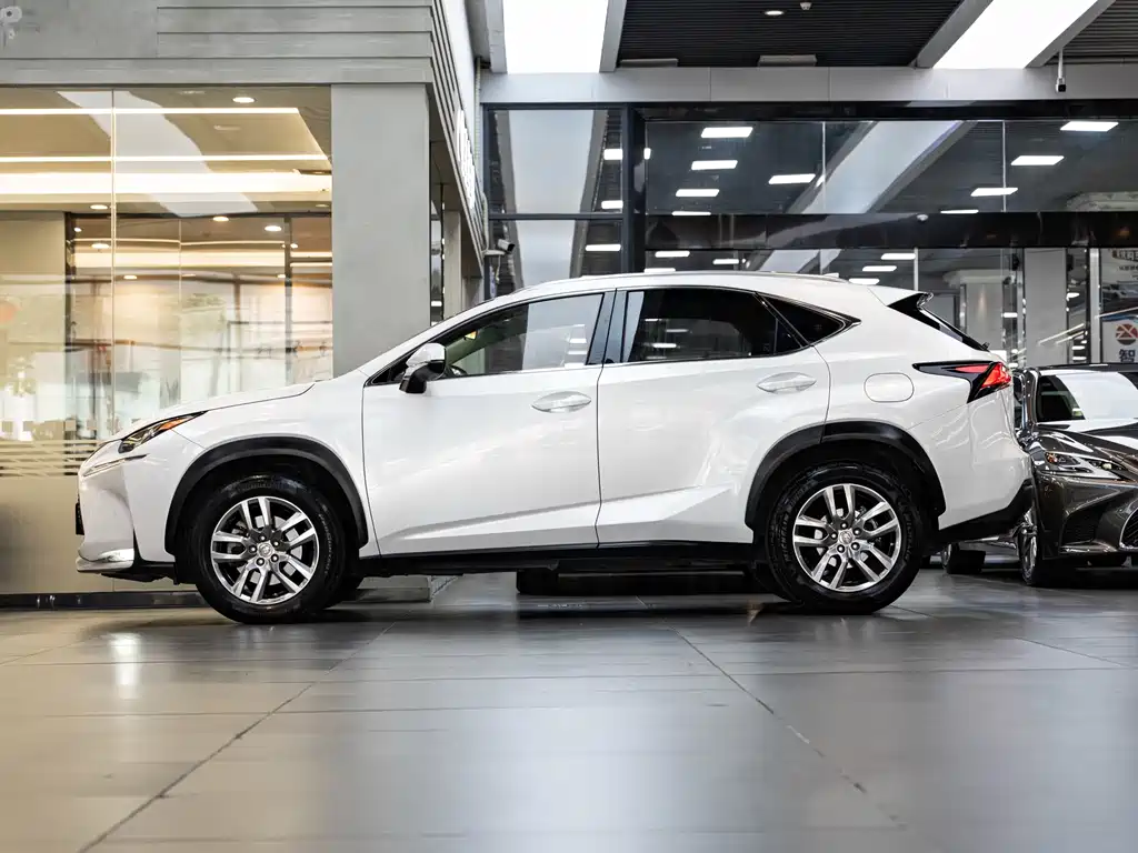 Lexus NX 2016 — фото 4