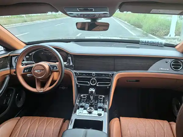 Bentley Flying Spur 2023